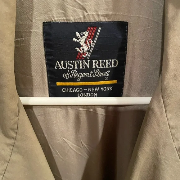 Vintage Austin Reed Olive Trench Coat - Picture 2 of 7